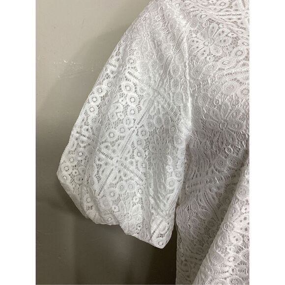 New. Vince Camuto stretch white floral eyelet top. Small. Retails $99 - Picture 10 of 13